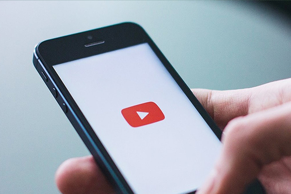 YouTube revela novas regras que tornam mais clara a proibição de emitir música ou videoclips em espaços públicos e comerciais
